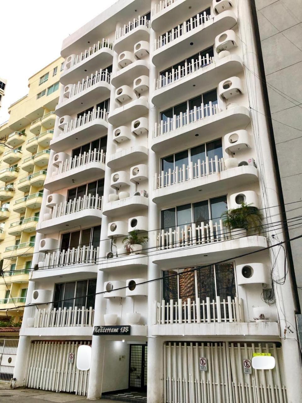 Sky Inn Acapulco Y Condominio Mediterrane Eksteriør billede